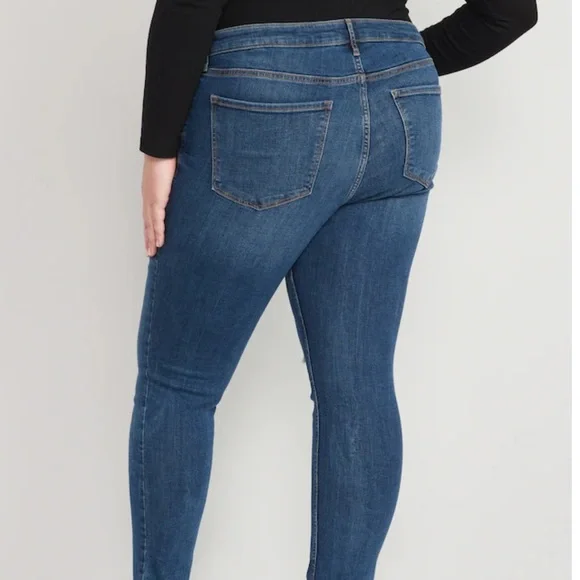 Mid-Rise Rockstar Super-Skinny Distressed Jeans for Women - Picture 2 of 6